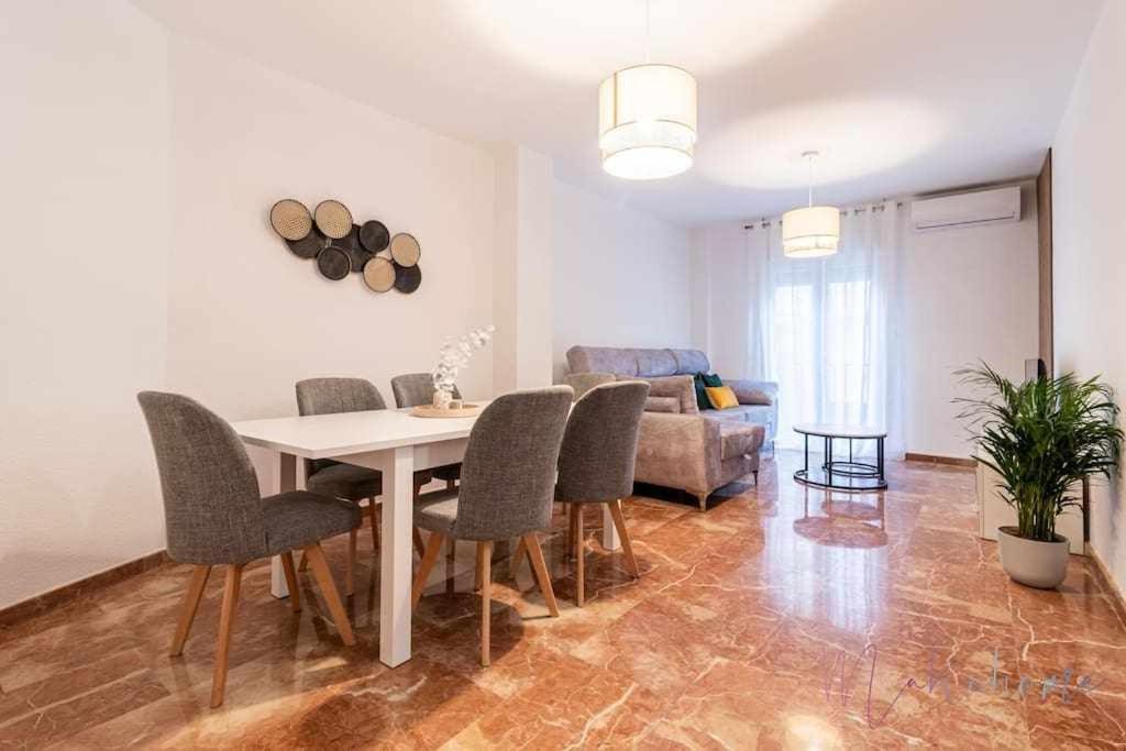 A Estrenar Pleno Centro, Parking Huelva